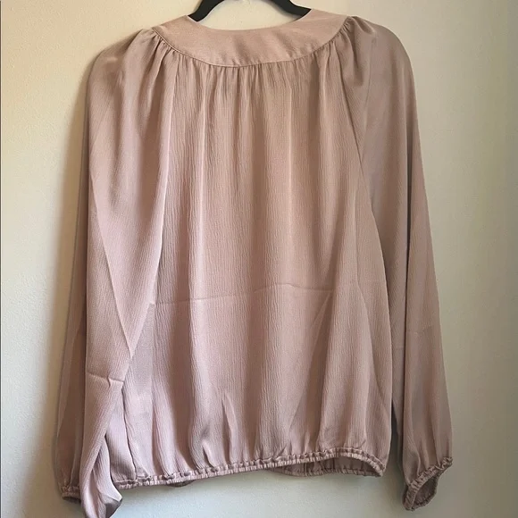 NWT  Max Studio Soft Pink Blouse - Picture 6 of 6